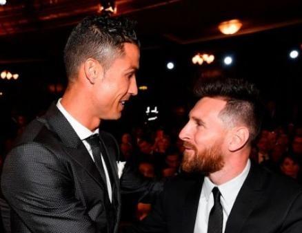 记者：恩昆库在冬窗的未来值得关注；米兰会和经纪人谈莱万（记者称：冬窗恩昆库动向成焦点，米兰将与莱万经纪人会谈）