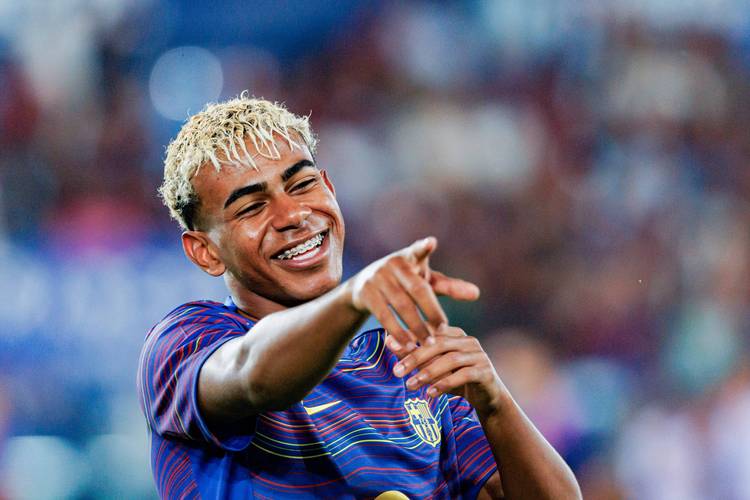 6分42秒，姆巴佩完成欧冠历史第二快帽子戏法（姆巴佩仅用6分42秒上演欧冠史上第二快帽子戏法）