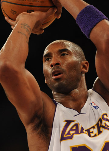 特罗萨德打进英超50球，成第5名达成此成就的比利时球员（特罗萨德英超50球里程碑，成第5位达此成就的比利时球员）