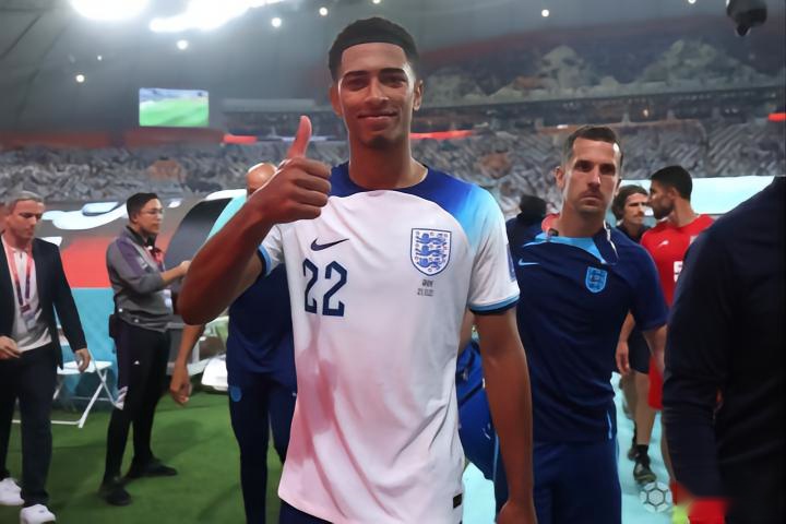 官方：阿根廷国家队补招维拉中场布恩迪亚（阿根廷队官方：增补征召维拉中场布恩迪亚）